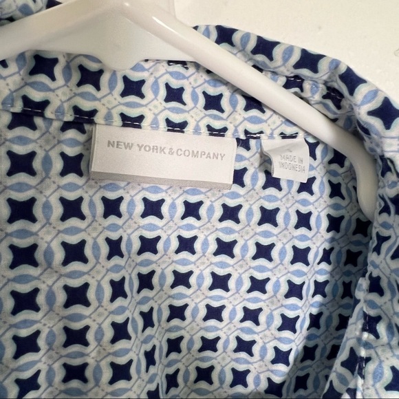 New York & Co Popover Tunic Top White Navy Geometric S - Picture 9 of 10